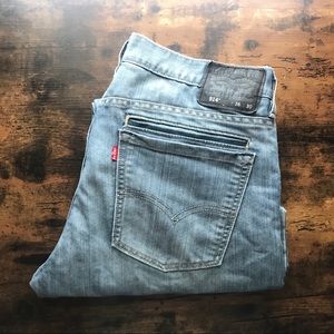Levi’s Men’s 514 Jean